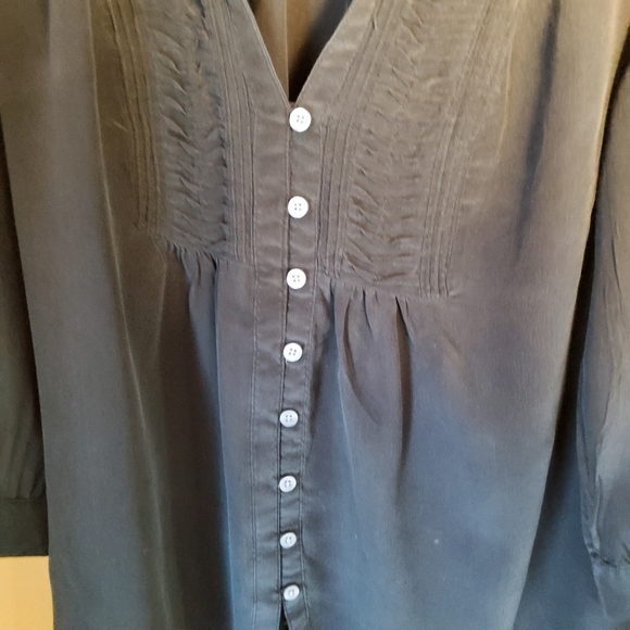 Banana Republic Black Silk Blouse - Picture 3 of 7
